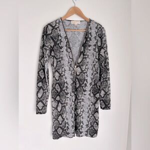 Beautiful Michael Kors V neck Snakeskin Pattern Long Sleeved Dress